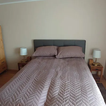 Under Your Eyes Lägenhet *