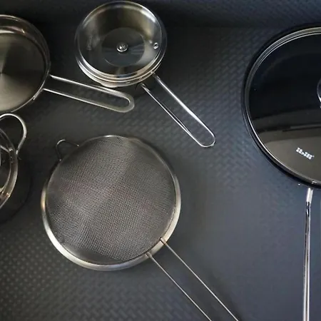 アパート Under Your Eyes *