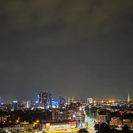 Under Your Eyes タリン