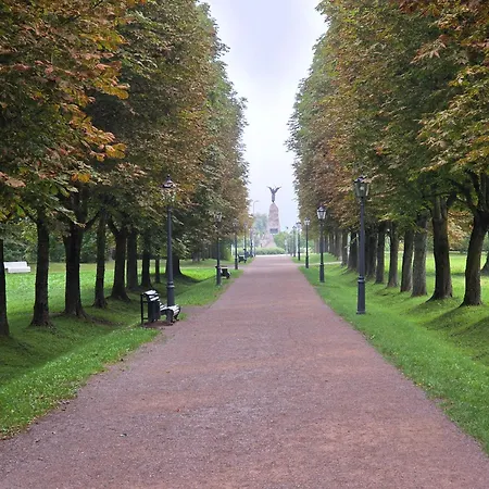 Under Your Eyes アパート タリン