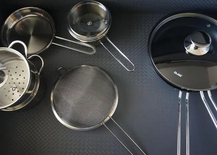 아파트 Under Your Eyes *